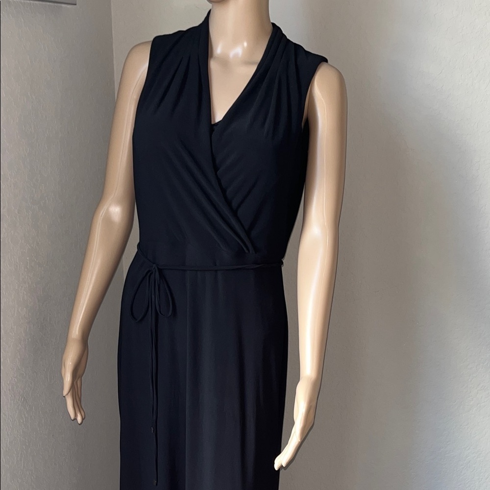 NWT White House Black Market Elegant Black Sleeveless maxi Dress